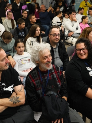 571013297_1246157947544656_7201126715892437622_n